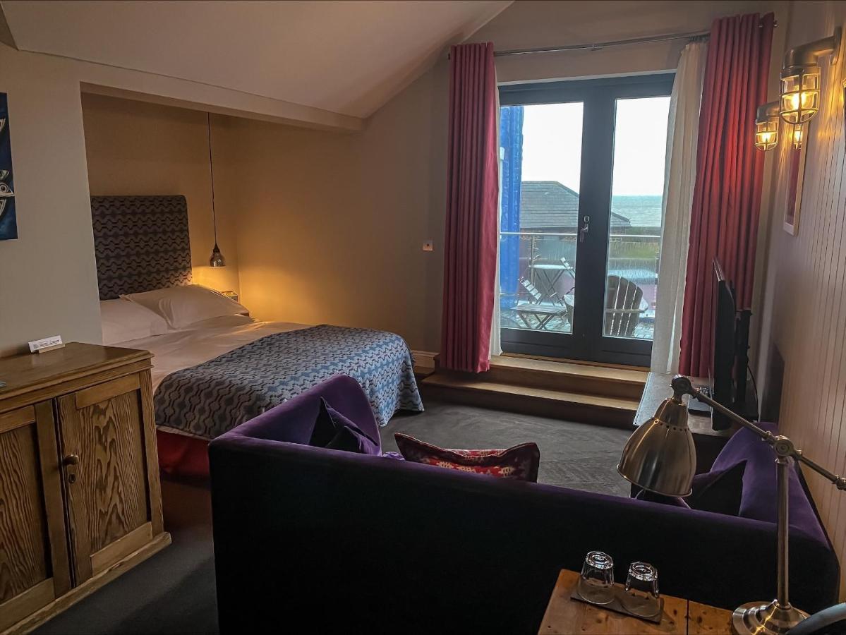 Harbourmaster Hotel Aberaeron Exterior photo
