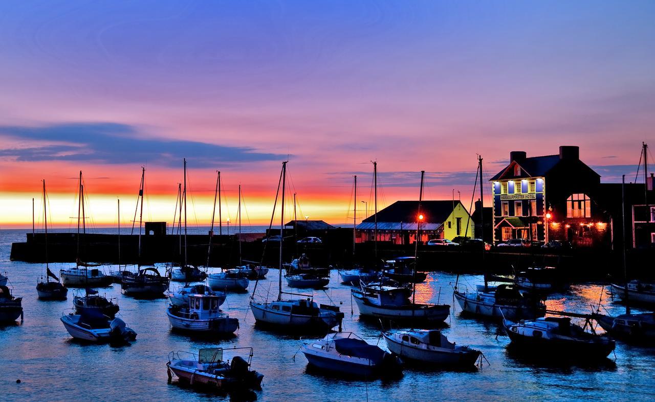 Harbourmaster Hotel Aberaeron Exterior photo