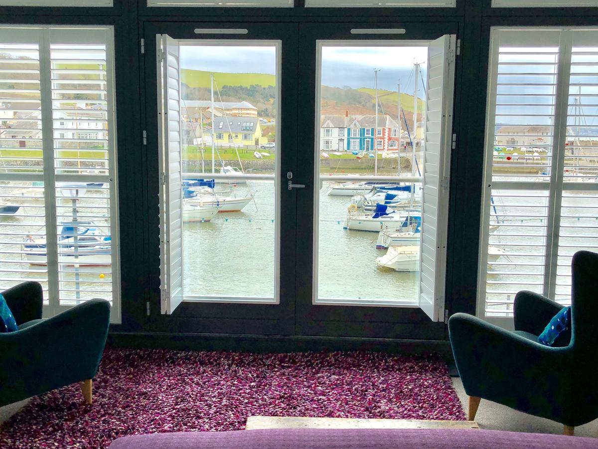 Harbourmaster Hotel Aberaeron Exterior photo